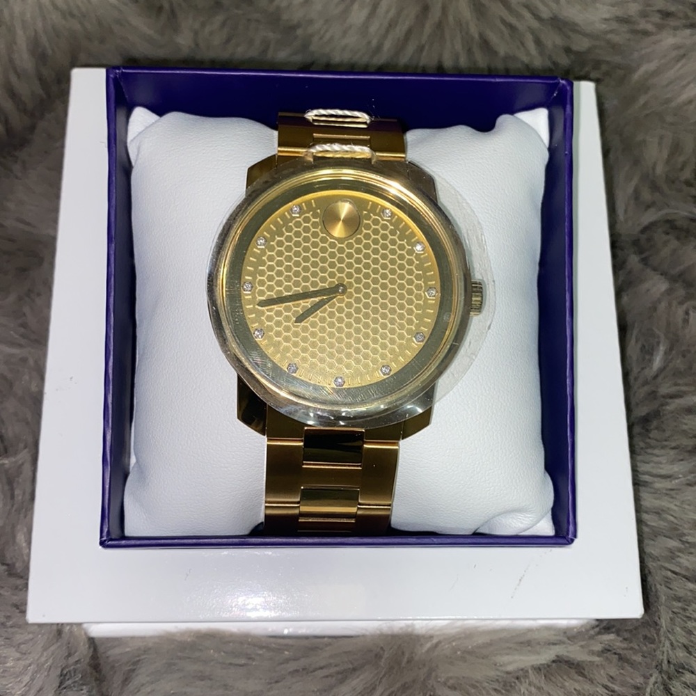 New Movado Bold Men Watch